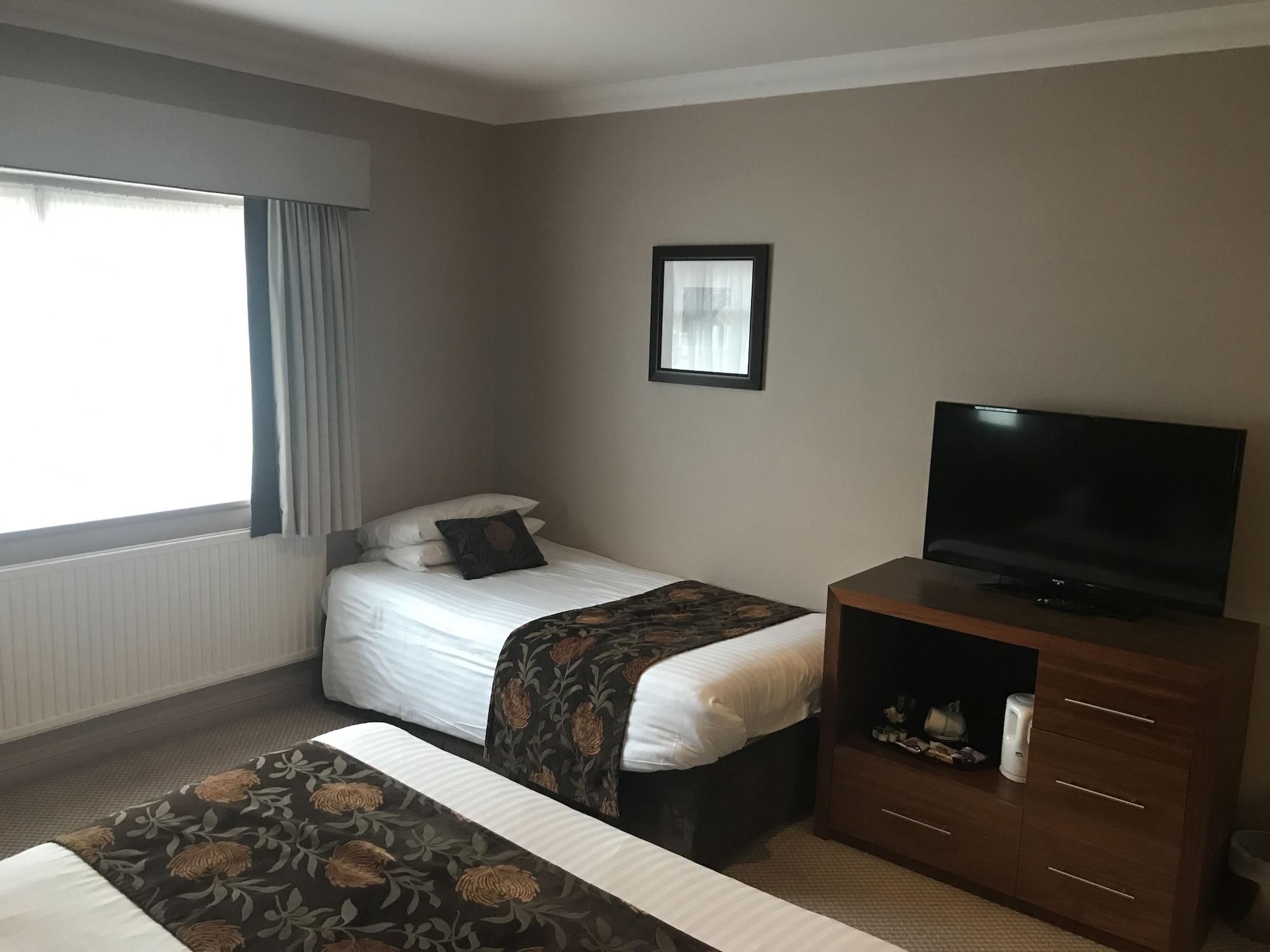 Best Western Rockingham Forest Hotel Корби Екстериор снимка