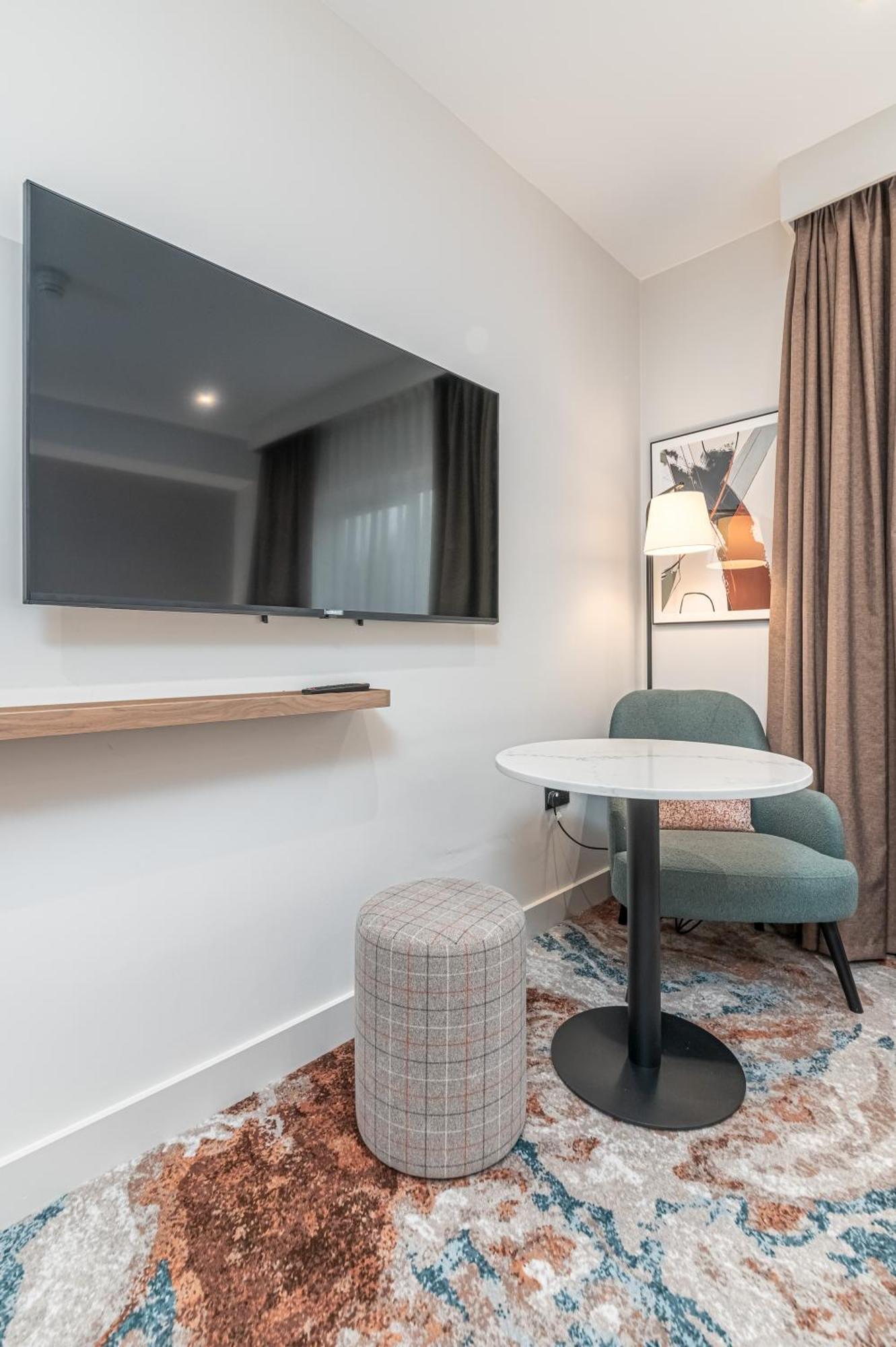 Best Western Rockingham Forest Hotel Корби Екстериор снимка