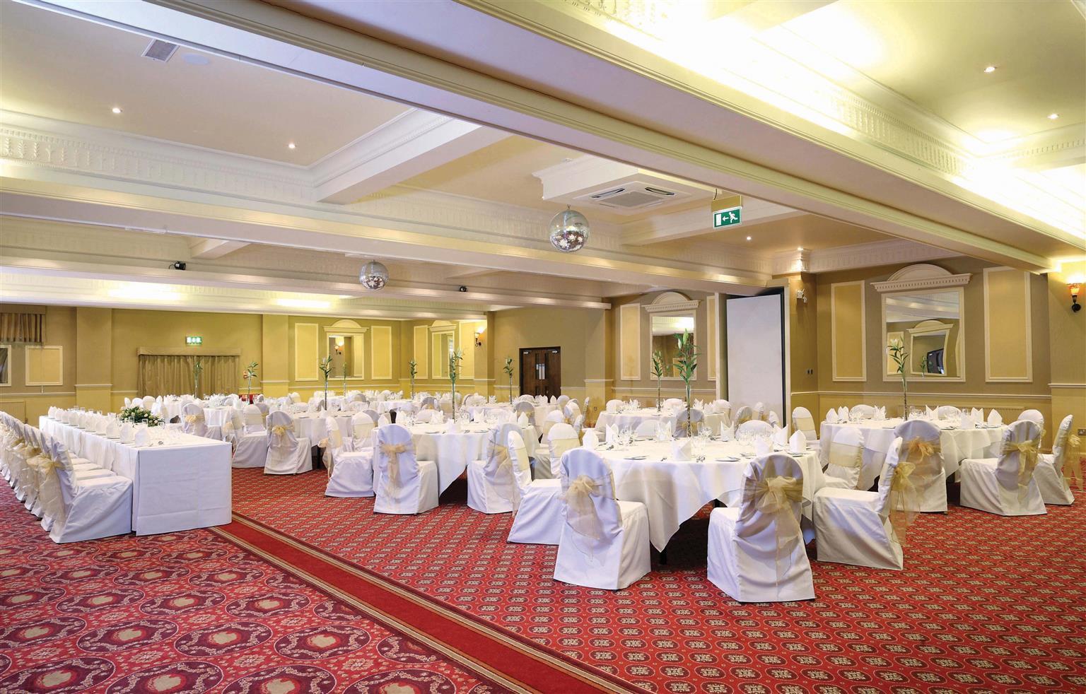 Best Western Rockingham Forest Hotel Корби Екстериор снимка